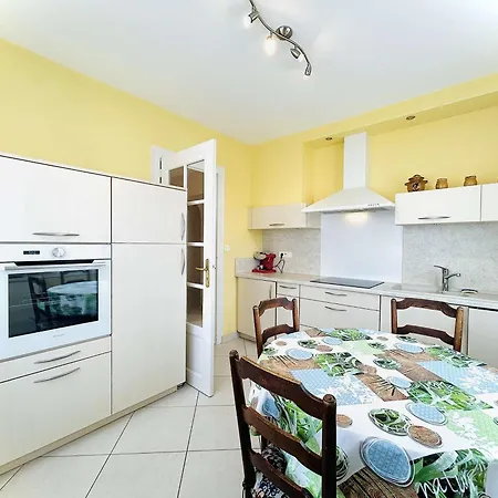 Enchanteur à : Maison 3 Pièces, 6 Couchages, Proche Avec Jardin Et Terrasse Sud - Fr-1-245-155 * Pornichet