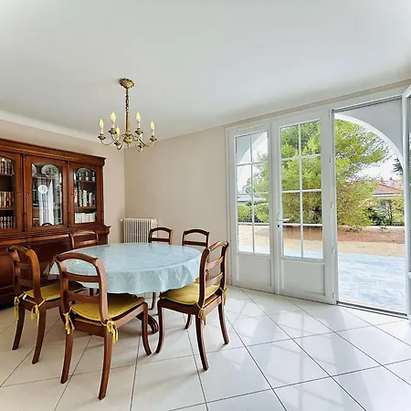 Hébergement de vacances Enchanteur à : Maison 3 Pièces, 6 Couchages, Proche Avec Jardin Et Terrasse Sud - Fr-1-245-155 Pornichet