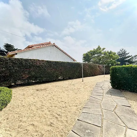 Enchanteur à : Maison 3 Pièces, 6 Couchages, Proche Avec Jardin Et Terrasse Sud - Fr-1-245-155 Hébergement de vacances